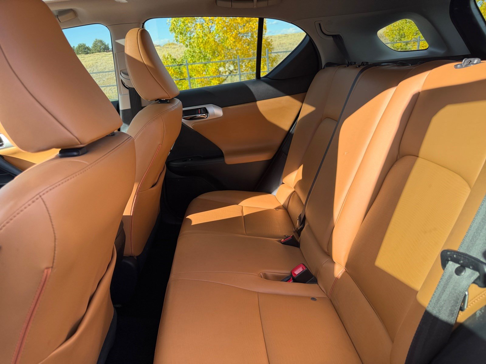 Used 2011 Lexus CT 200h Premium FWD image 17