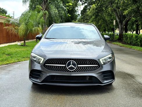 Used 2019 Mercedes-Benz A 220 image 2