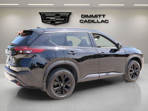 Used 2023 Nissan Rogue SV w/ SV Premium B Package image 6