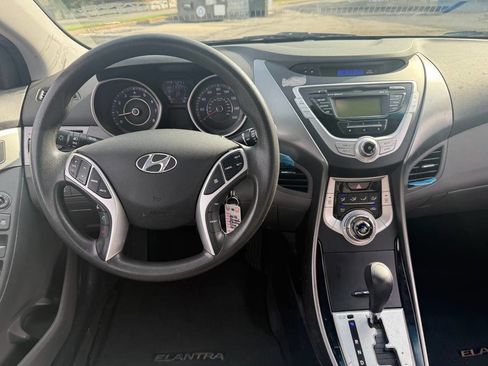 Used 2012 Hyundai Elantra GLS w/ Preferred Pkg 3 FWD image 16
