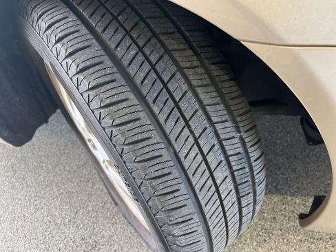 Used 2002 Toyota Camry XLE image 14