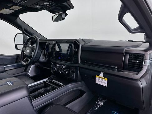 New 2026 Ford F450 Platinum w/ FX4 Off-Road Package image 31