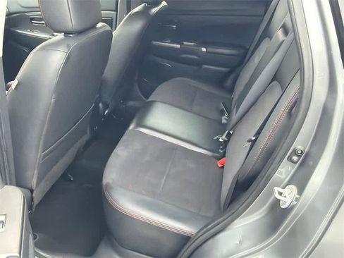 Used 2024 Mitsubishi Outlander Sport SE image 17