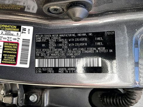 Used 2022 Toyota Highlander XLE image 16