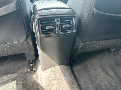 Used 2019 Nissan Rogue SV AWD/4WD image 21