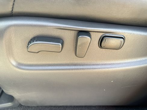 Used 2019 INFINITI QX80 Luxe w/ All-Season Package RWD image 12