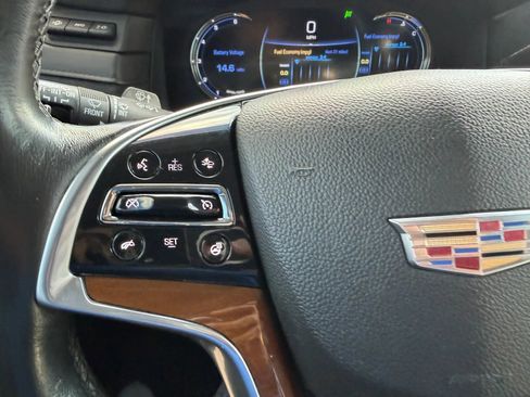 Used 2017 Cadillac Escalade Premium Luxury AWD/4WD image 31