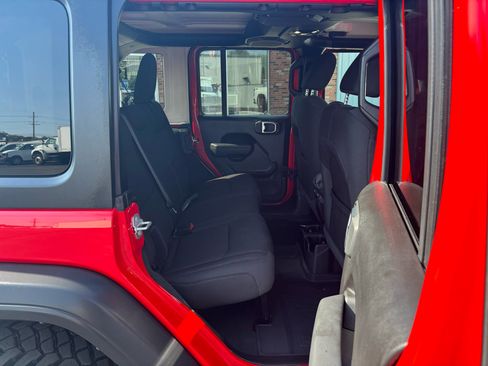 Used 2022 Jeep Wrangler Unlimited Sport image 12