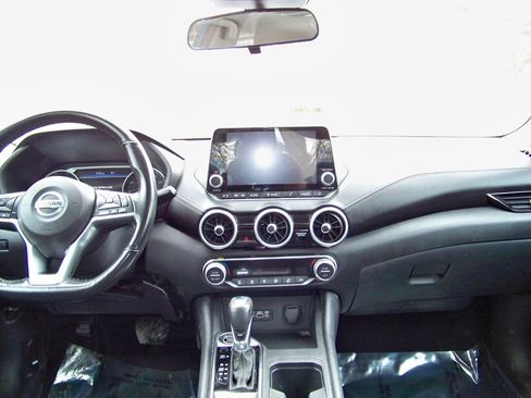 Used 2021 Nissan Sentra SV FWD image 40