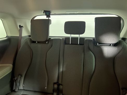 New 2026 Kia Carnival LX FWD image 29