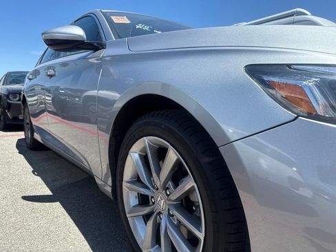 Used 2021 Honda Accord LX image 4