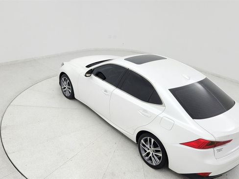 Used 2019 Lexus IS 300 w/ Accessory Package 2 RWD image 15