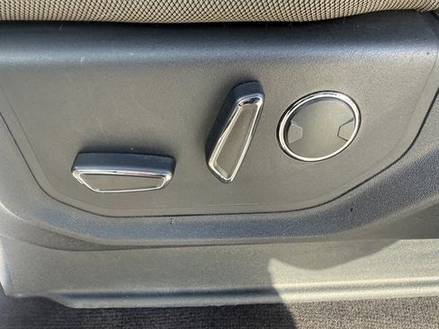 Used 2018 Ford F150 XLT w/ Equipment Group 302A Luxury image 16