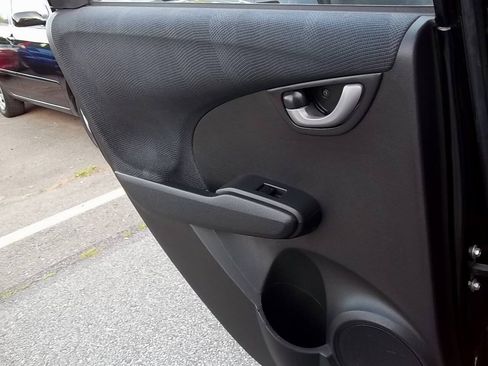 Used 2010 Honda Fit Sport image 13
