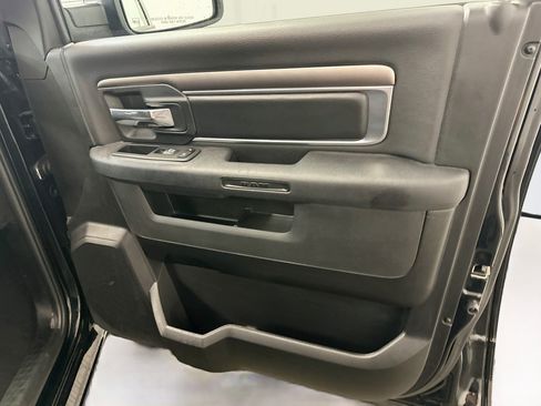 Used 2024 RAM 1500 Warlock AWD/4WD image 33