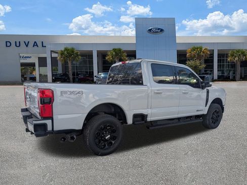 New 2026 Ford F250 Lariat w/ Black Appearance Package image 4