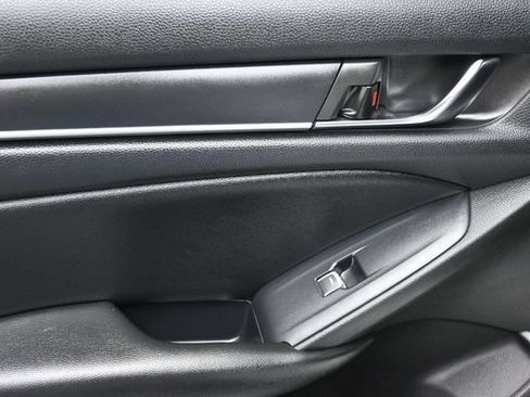 Used 2022 Honda Accord Sport image 13