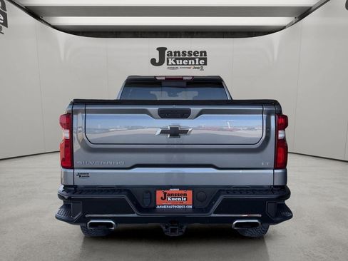 Used 2022 Chevrolet Silverado 1500 LT Trail Boss w/ Convenience Package II AWD/4WD image 3