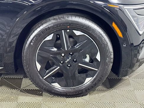 New 2025 Kia EV6 Wind image 23