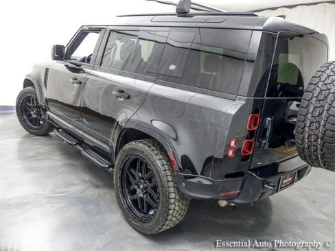 Used 2022 Land Rover Defender 110 X-Dynamic HSE AWD/4WD image 10