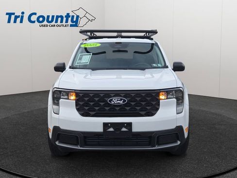 Used 2025 Ford Maverick XLT w/ Equipment Group 302A image 2