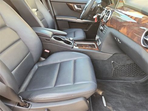 Used 2013 Mercedes-Benz GLK 350 2WD image 28