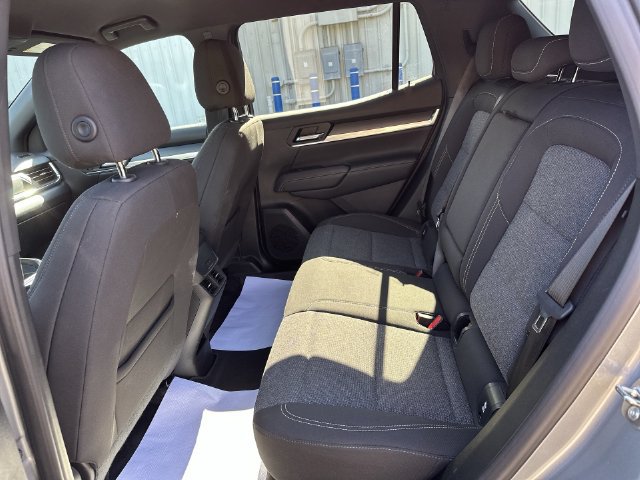 Used 2025 GMC Terrain Elevation AWD/4WD image 33