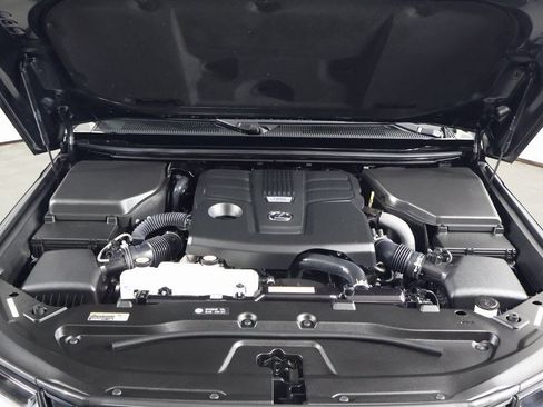 Certified 2026 Lexus GX 550 w/ Cold Area Package AWD/4WD image 15