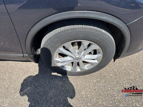 Used 2016 Nissan Rogue FWD image 24