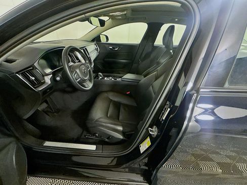 Used 2024 Volvo S60 B5 Core image 13