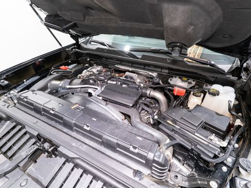 Used 2025 Chevrolet Silverado 3500 LTZ w/ LTZ Plus Package image 39