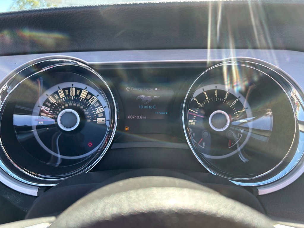 Used 2013 Ford Mustang Premium RWD image 23