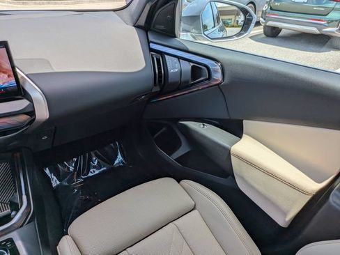 Used 2025 BMW X3 xDrive30i w/ Premium Package AWD/4WD image 17