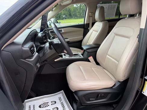 Certified 2023 Ford Explorer XLT w/ Equipment Group 202A AWD/4WD image 25