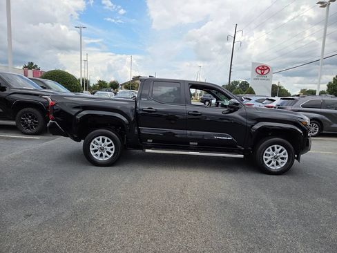 Used 2024 Toyota Tacoma SR5 RWD image 13
