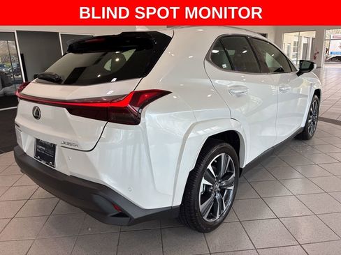 Certified 2024 Lexus UX 250h 250h Premium BLIND SPOT/PARK A image 7