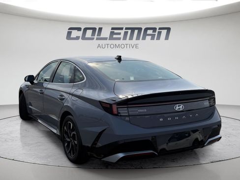 Used 2024 Hyundai Sonata SEL FWD image 3