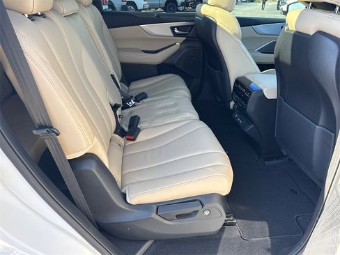 Used 2023 Acura MDX FWD w/ Technology Package image 16
