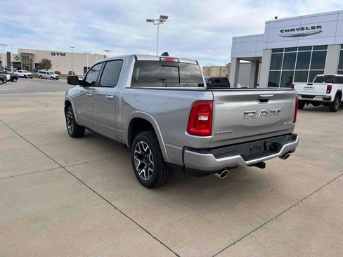 Used 2025 RAM 1500 Laramie w/ Laramie Southwest Edition AWD/4WD image 7