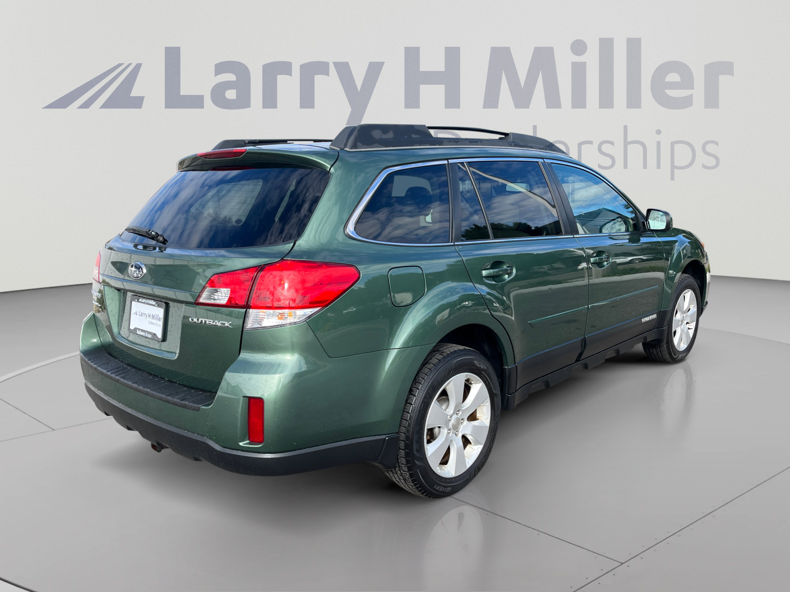 Used 2011 Subaru Outback 2.5i Premium AWD/4WD image 5