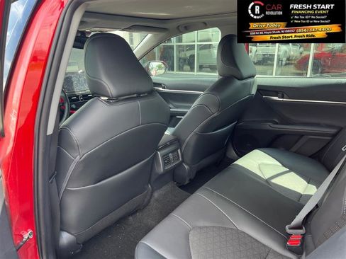 Used 2023 Toyota Camry XSE image 31