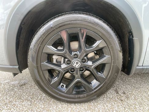Used 2023 Honda HR-V Sport image 11