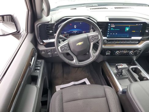 Used 2023 Chevrolet Silverado 1500 LT w/ Protection Package AWD/4WD image 11