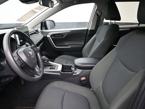 Certified 2023 Toyota RAV4 LE image 27
