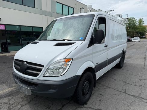 Used 2012 Mercedes-Benz Sprinter 2500 w/ Additional Battery Pkg image 10