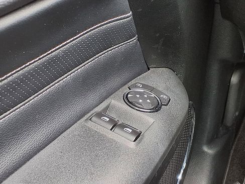 Used 2023 Ford Mustang GT Premium image 34