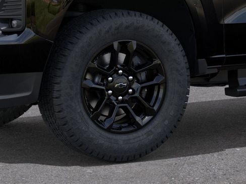 New 2026 Chevrolet Colorado Z71 w/ Midnight Edition AWD/4WD image 9