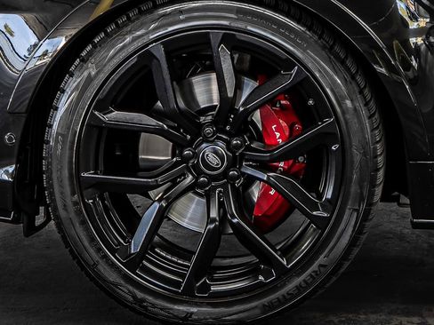 Used 2020 Land Rover Range Rover Sport SVR image 18