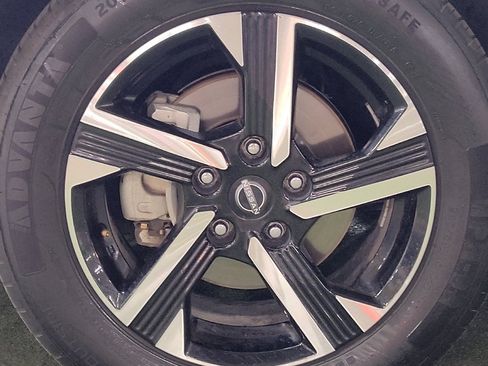 Used 2024 Nissan Sentra SV FWD image 31