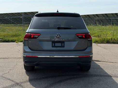 Used 2024 Volkswagen Tiguan SE w/ Panoramic Sunroof Package AWD/4WD image 4